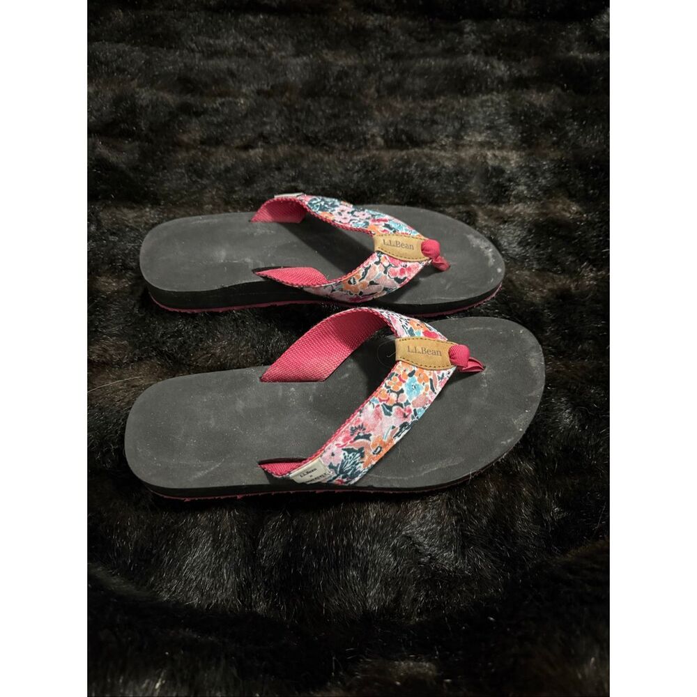 L.L. Bean and Summersalt floral flip flop sandals 8 medium